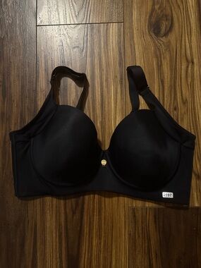 Leonisa Back Smoothing Bra with Soft Full Coverage Cups - Black